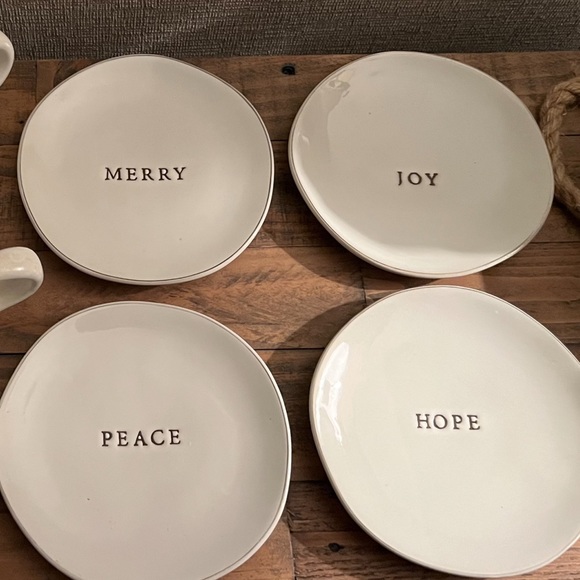 Hearth & Hand stoneware set - Picture 2 of 2